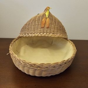 Vintage Woven Wicker Storage Basket & Chick Head Lid
